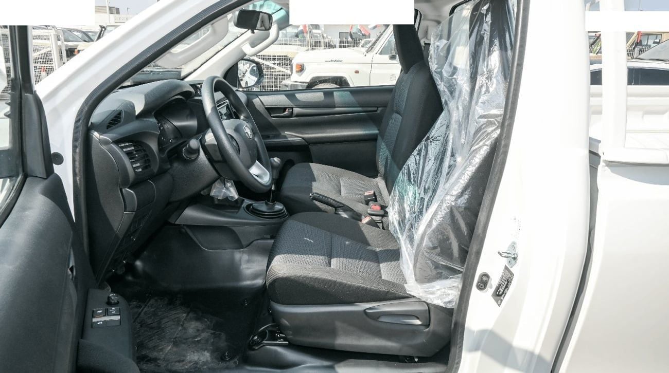تويوتا هيلوكس DLX ECTJRY003 - 2026 Toyota Hilux Single Cab - 2.4L Diesel Manual 4wd - White with Red Interior