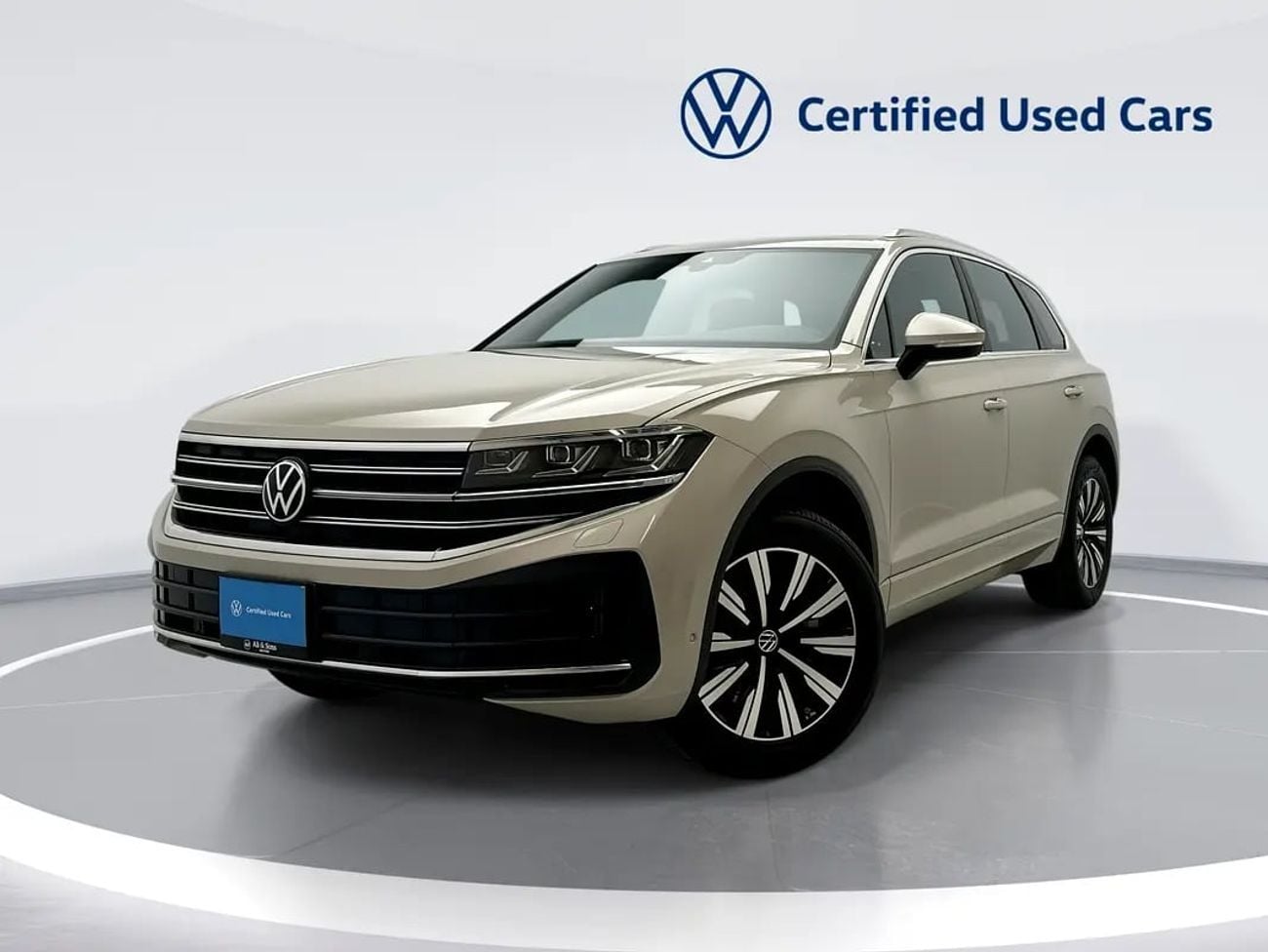 فولكس واجن طوارق Elegance 2 3.0L Elegance (Ref#00479) / 39,100 AED SAVINGS from New Car