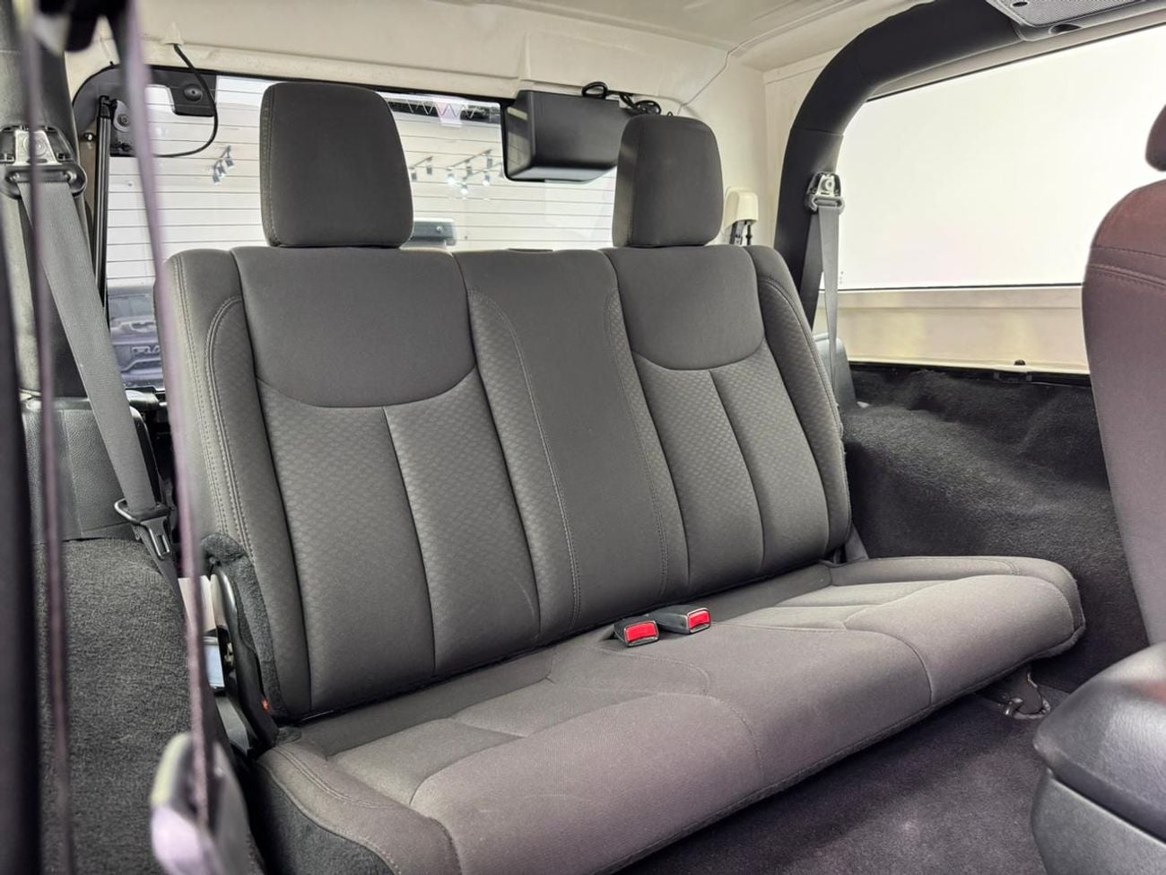 Jeep Wrangler Willys Wheeler 3.6L A/T (2 Door) 2017 Jeep Wrangler Willys Wheeler, Full Service History, Excellent