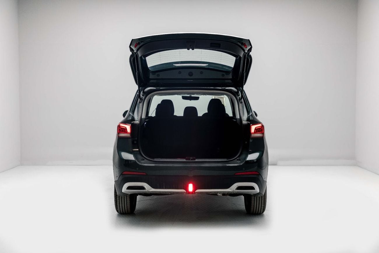 أم جي ZS STD 1.5L - GREEN INSIDE BLACK | EXPORT ONLY