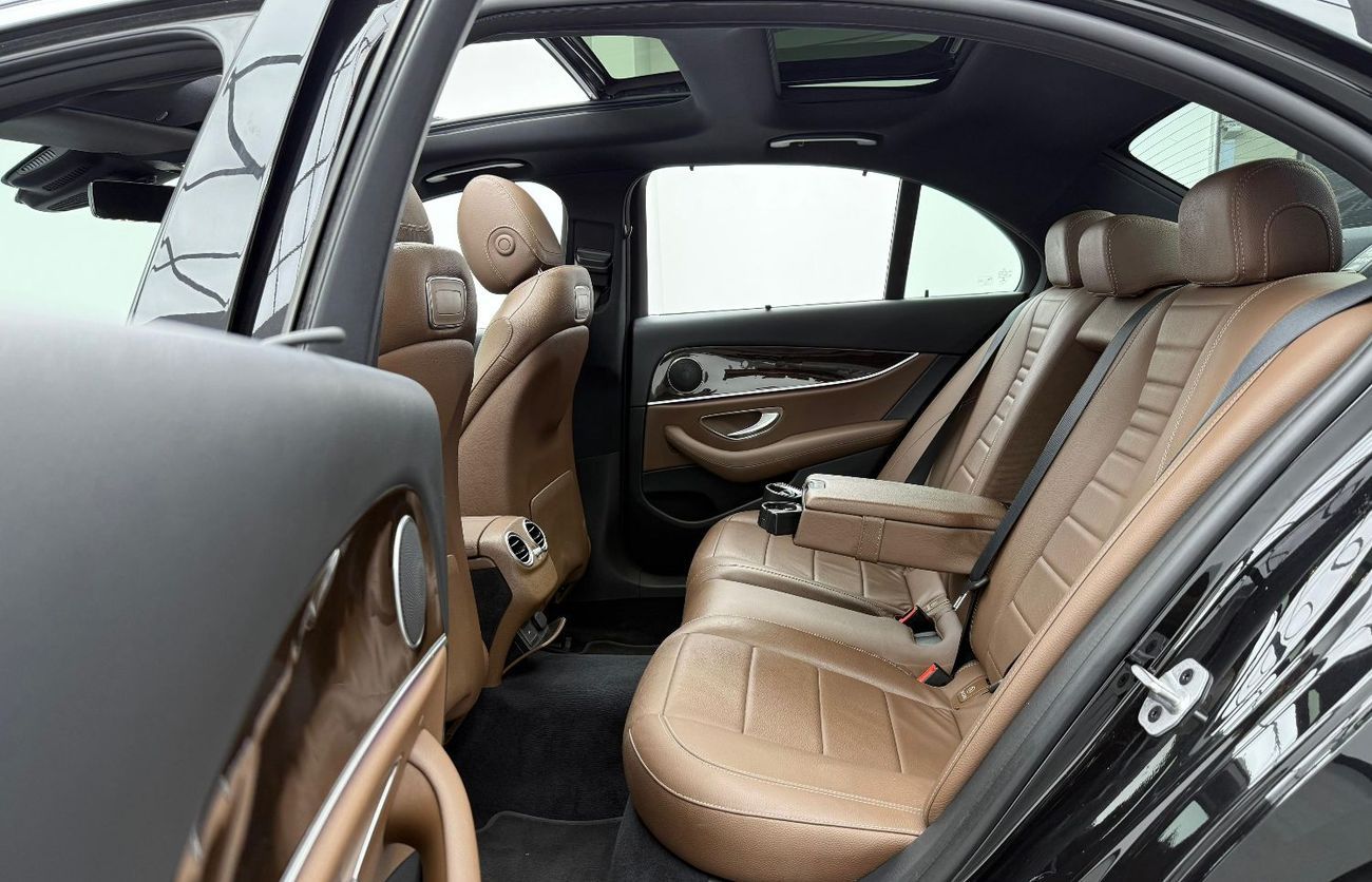 مرسيدس بنز E300 Premium 2.0L 2021 Mercedes Benz E300, 2027 Mercedes Warranty, Full Mercedes Service History, Low Km,