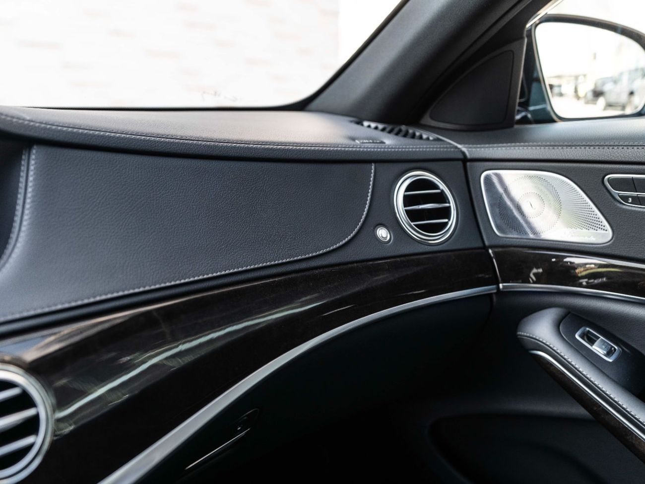 Mercedes Benz S550