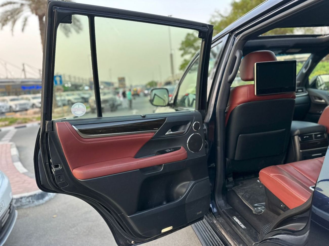 Lexus LX 570 2020 LEXUS LX570 7-SEATS