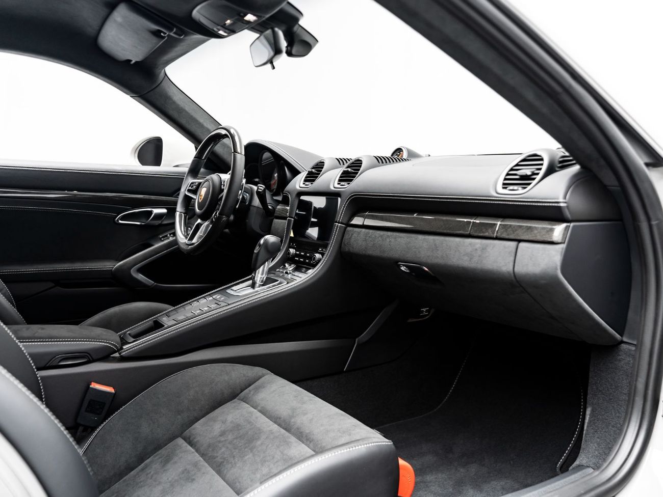 بورش كايمان 718 GTS 4.0L A/T