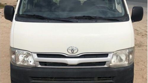 Toyota Hiace 2013 Toyota Hiace 6 Seater White | A 1010