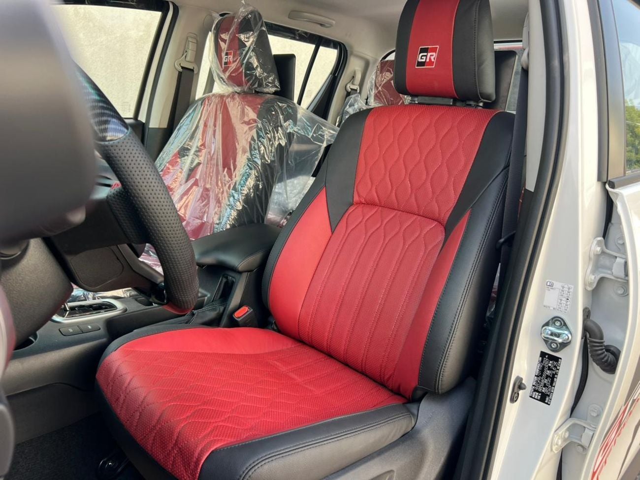 Toyota Hilux GR-SPORTS DIESEL AUTOMATIC 4-CYLINDER PICK UP GR-SPORTS 2.4L DIESEL A/T MY2026
