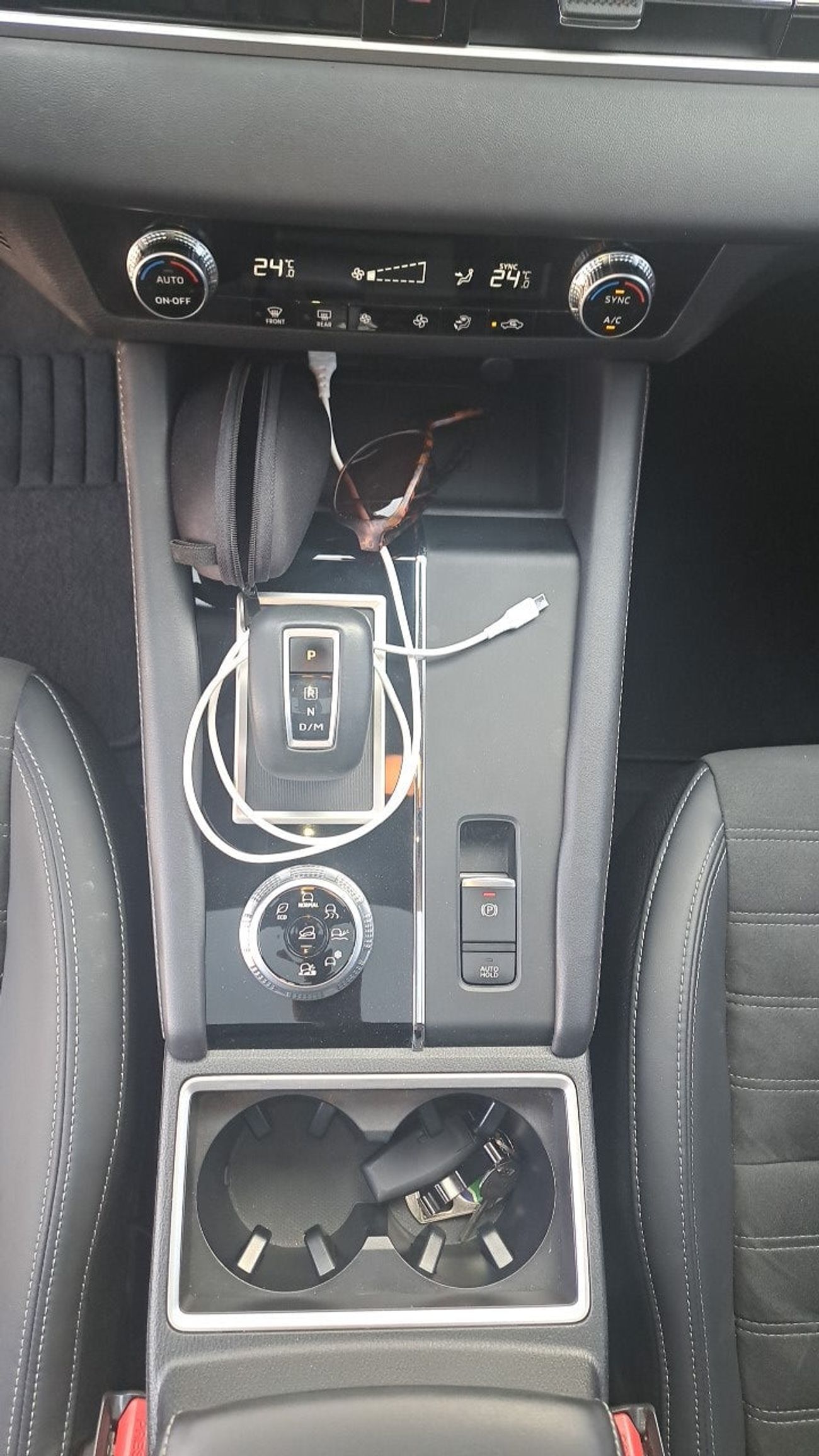 ميتسوبيشي آوتلاندر H/L SYNTHETIC LEATHER SEATS WITH SUNROOF 2.5 | بدون دفعة مقدمة | اختبار القيادة في المنزل