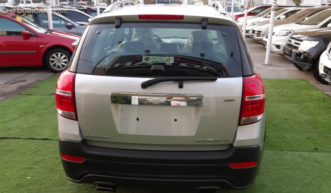 Chevrolet Captiva GCC - No. 2 - without accidents - agency status - fog lights - CD player - do not need any expenses