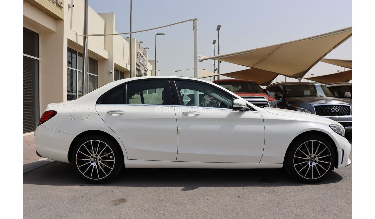 Mercedes-Benz C 200 Mercedes-Benz C300 (Japan)