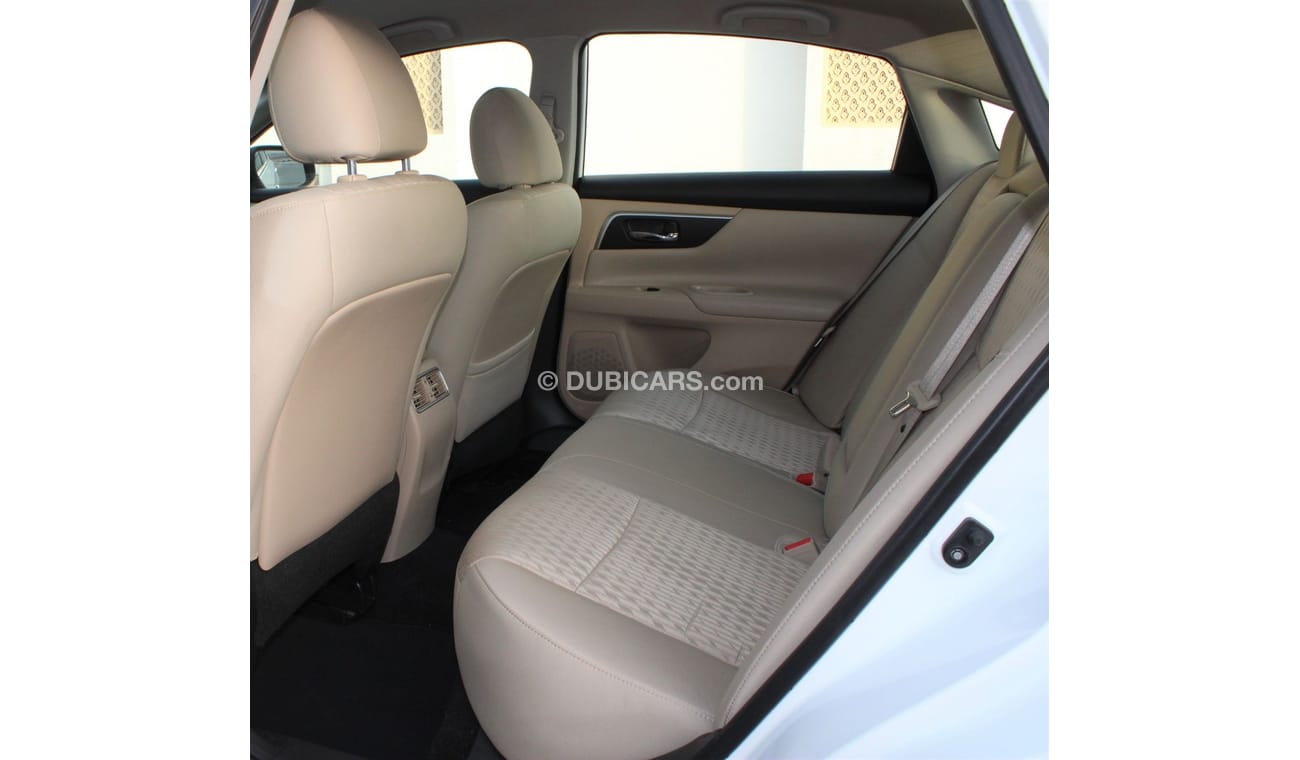 نيسان ألتيما نيسان التيما 2017 خليجي رقم 2 بحالة ممتازة بدون حوادث نظيفه جدا من الداخل والخارج