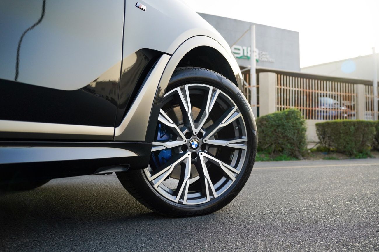 بي أم دبليو X7 M50i 4.4L (530 HP)