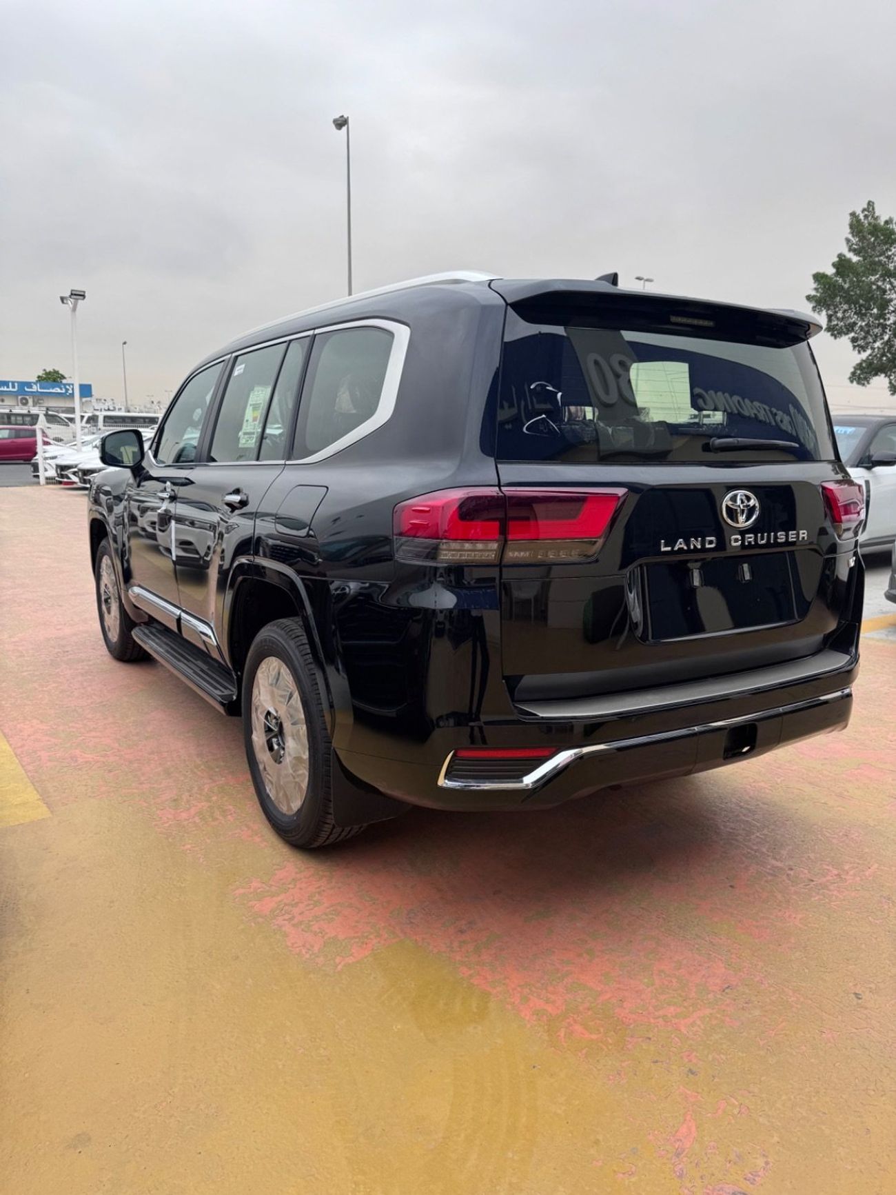تويوتا لاند كروزر VXR