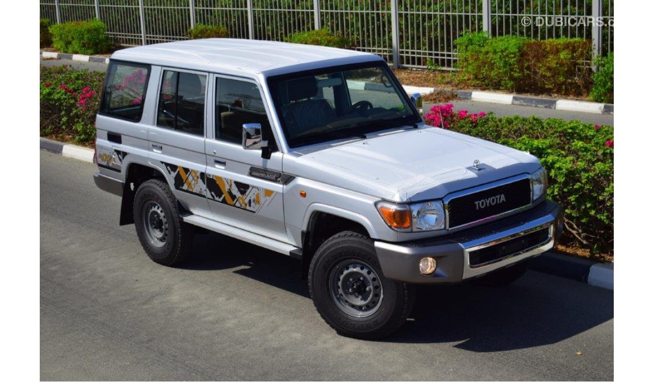 Toyota Land Cruiser Hard Top 76 V6 4.0L Petrol MT With Diff.Lock (Export only)