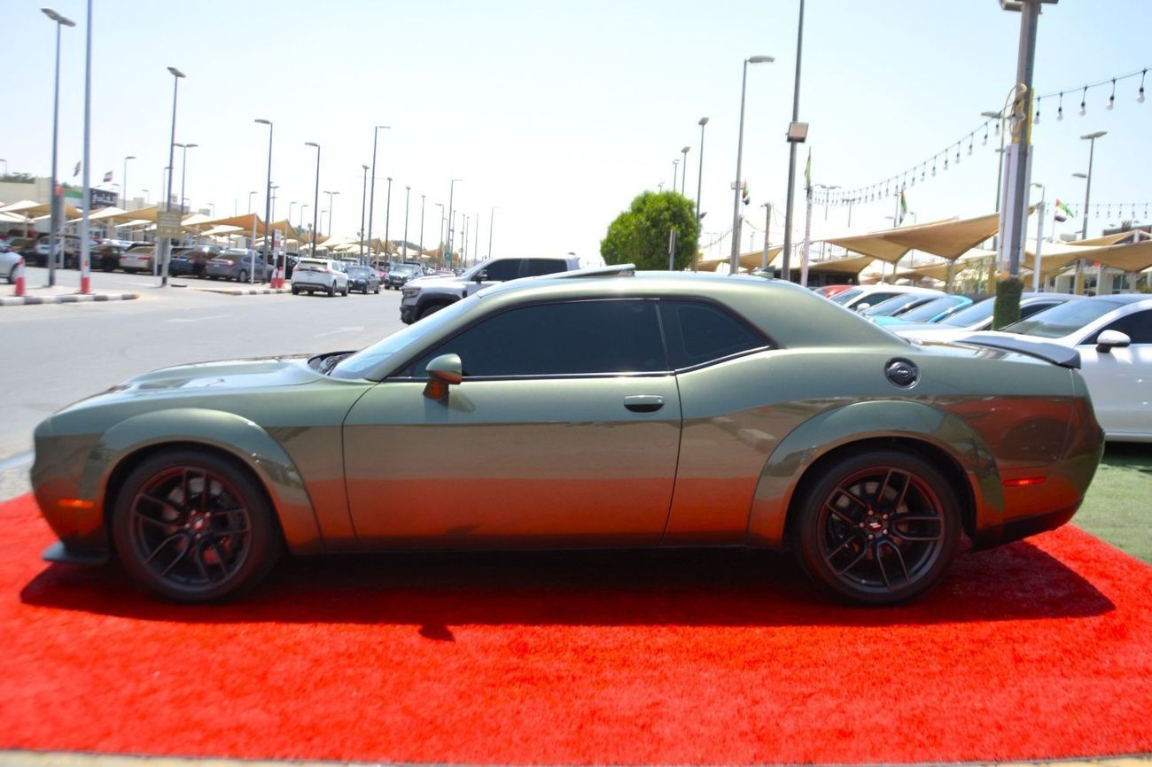 Dodge Challenger Scat Pack 6.4L (470 HP) SRT /2022 /6.4L / CUSTOM COLOR/HELLCAT WIDE BODY /SUN ROOF -FULL OPTION