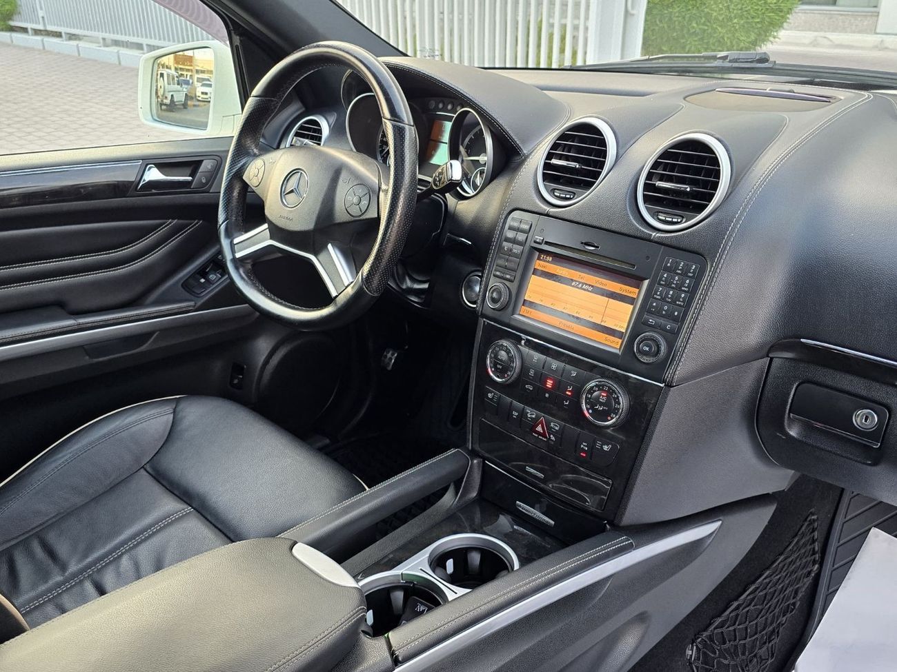 مرسيدس بنز ML 350 AMG 3.5L MERCEDES ML-350 DIESEL ORGINAL PAINT // ACCIDENT FREE // PERFECT CONDITION