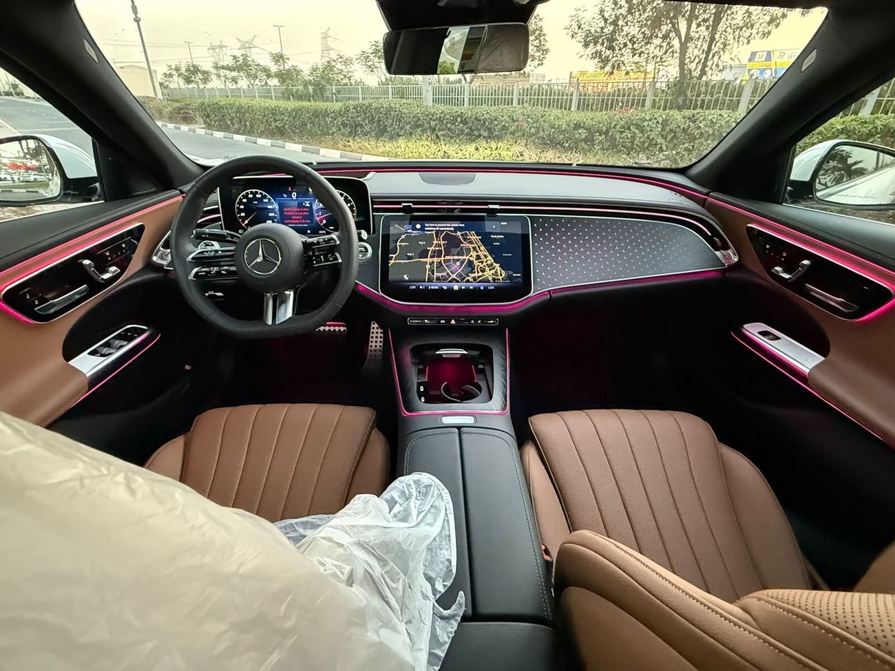 مرسيدس بنز E200 2.0L