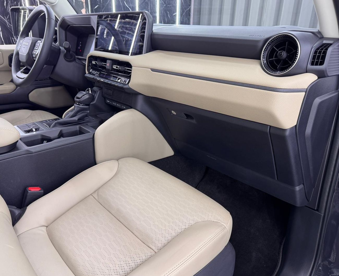 تويوتا برادو GXL 1st Edition 2.4T