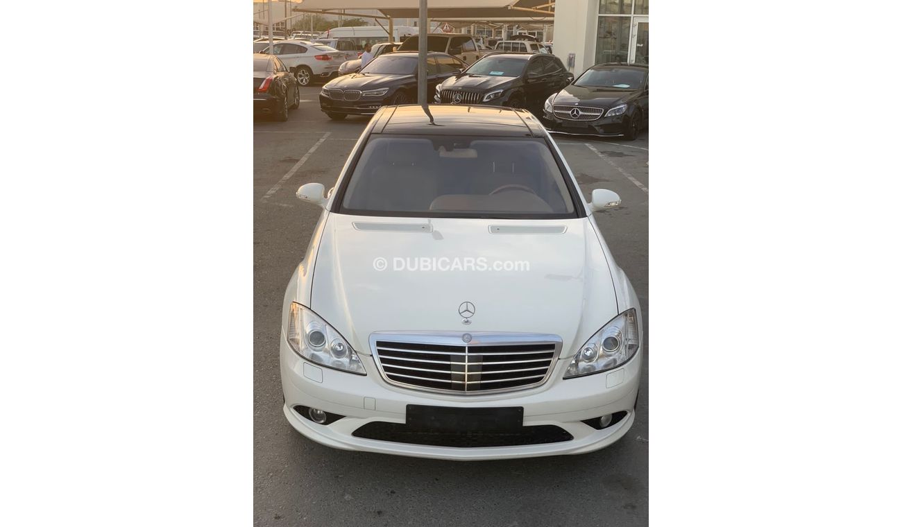 Mercedes-Benz S 500 Mercedes benz S500 model 2009 GCC car prefect condition full option low mileage  panoramic roof lea