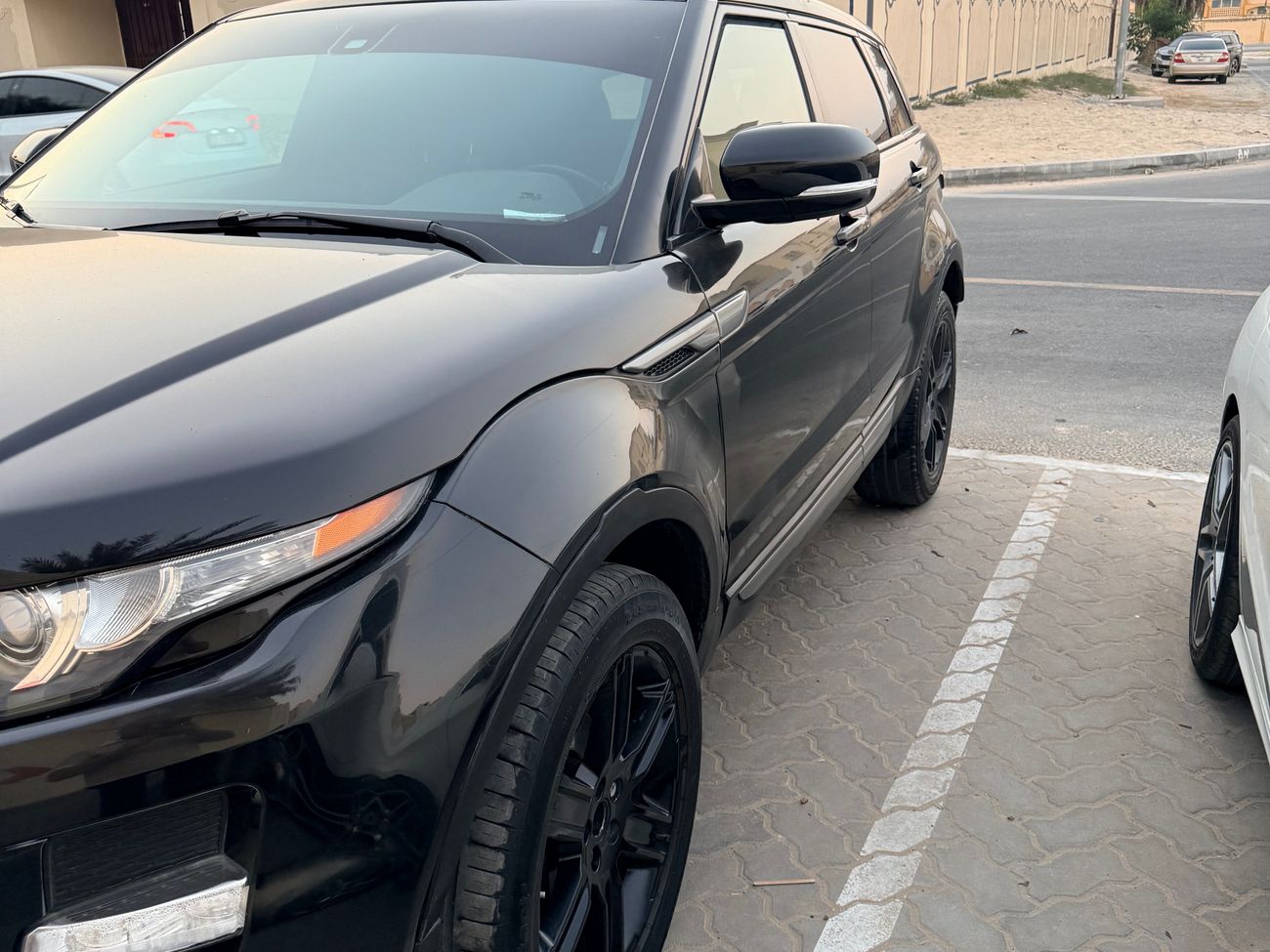 لاند روفر رانج روفر إيفوك