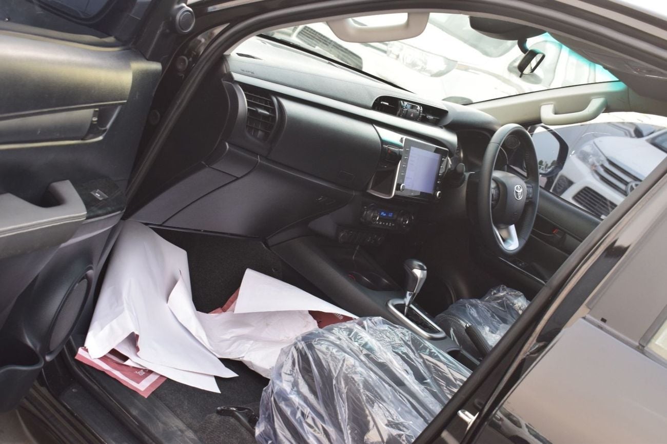 Toyota Hilux 2022 TOYOTA HILUX DOUBLE CABIN SR5