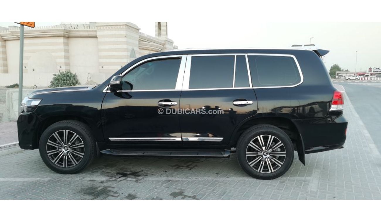 Toyota Land Cruiser VXR