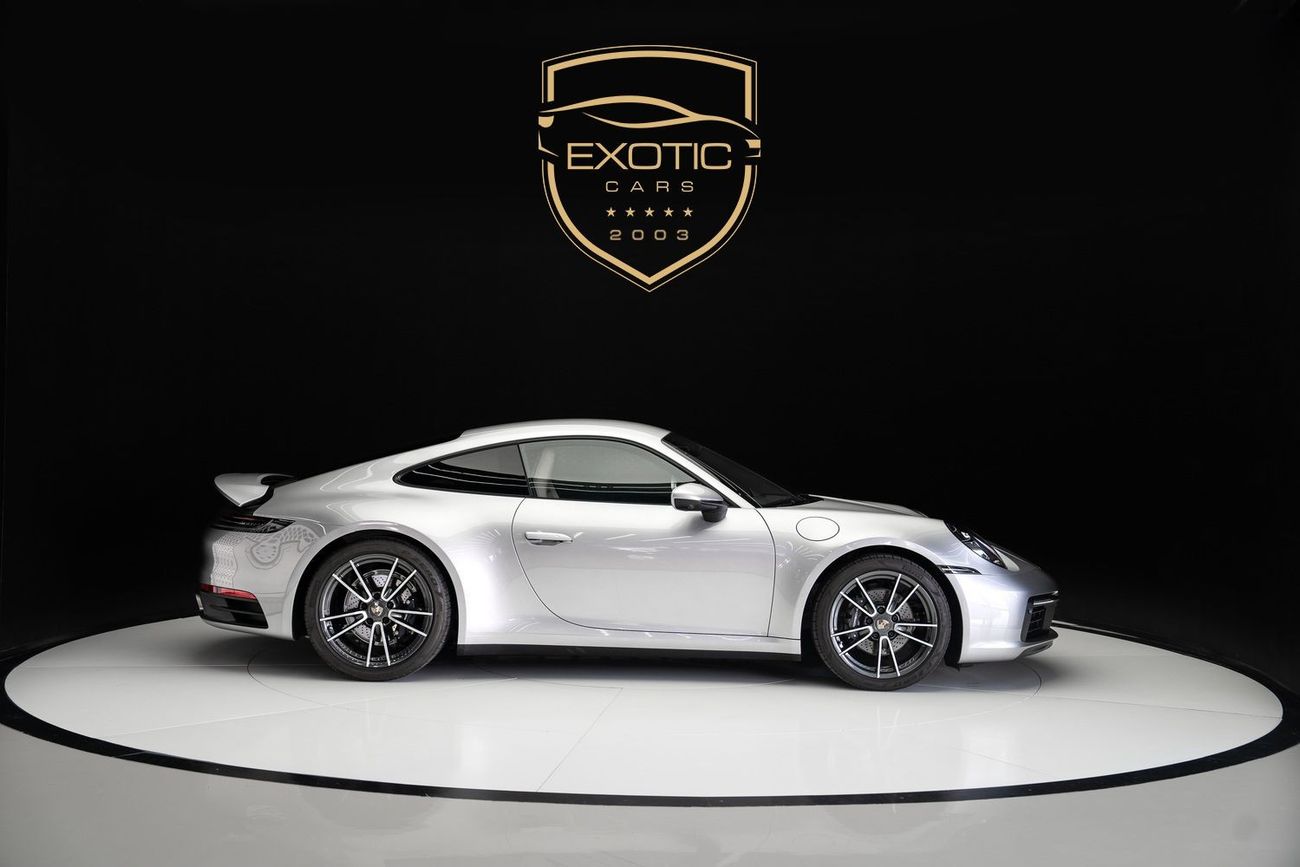 Porsche 911 Carrera 4 3.0L (444 HP) Coupe