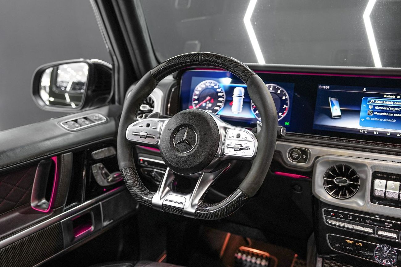 Mercedes-Benz G 63 AMG Std 4.0L G Manufaktur Package, Carbon Fiber Interior, GCC Spec, Gargash Full Service History!!