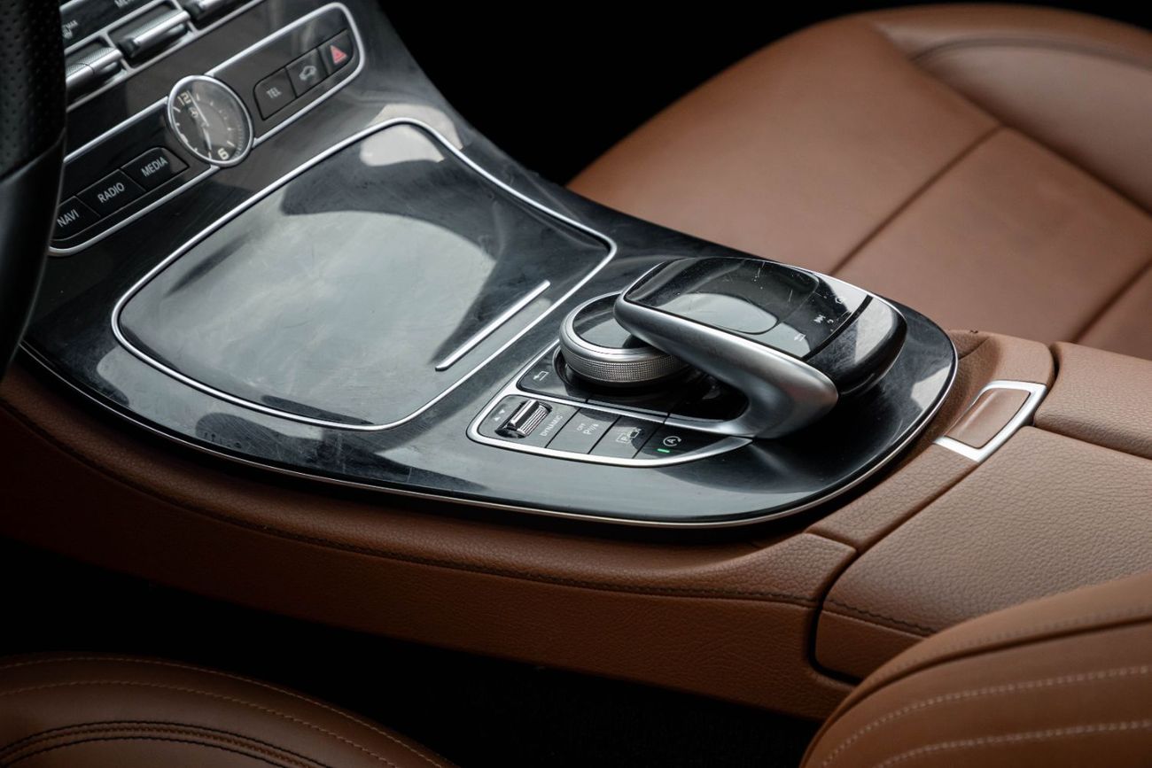 مرسيدس بنز E300 2,937 P.M  | 0% Downpayment | E300 AMG | Warranty | Low Kms!