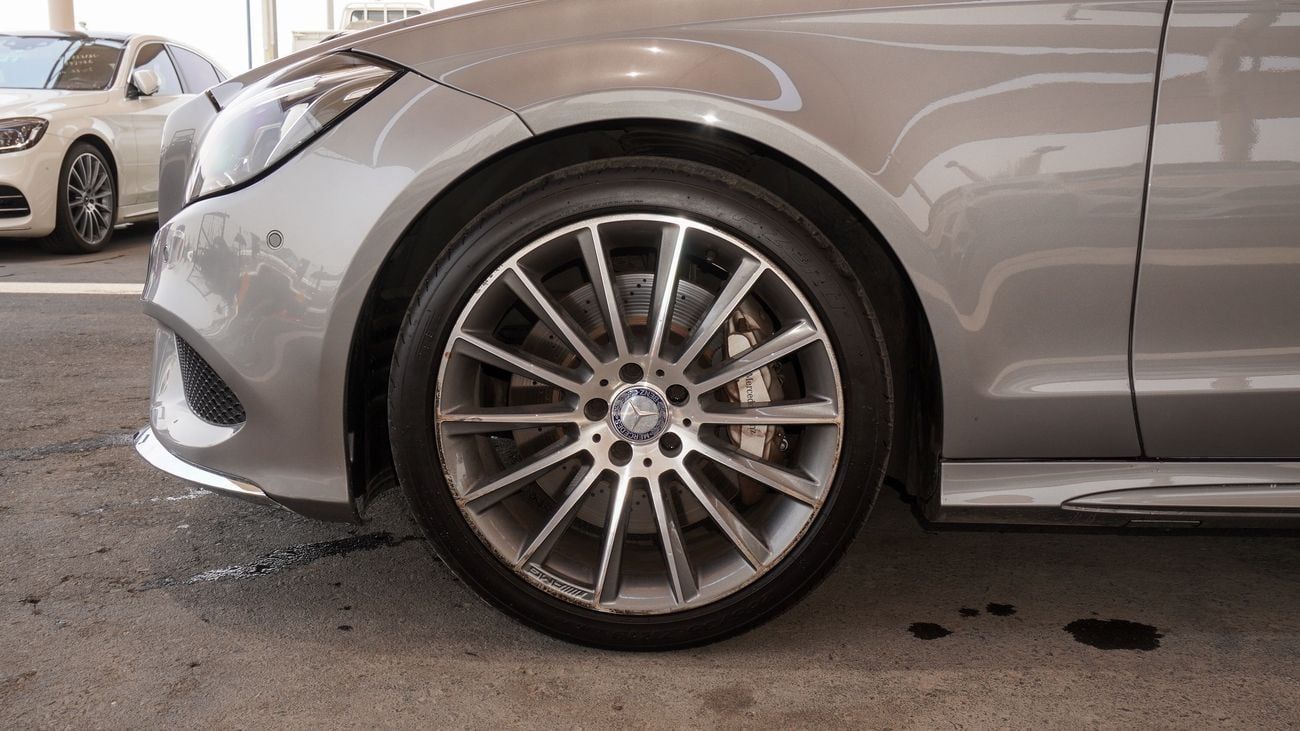 مرسيدس بنز CLS 550