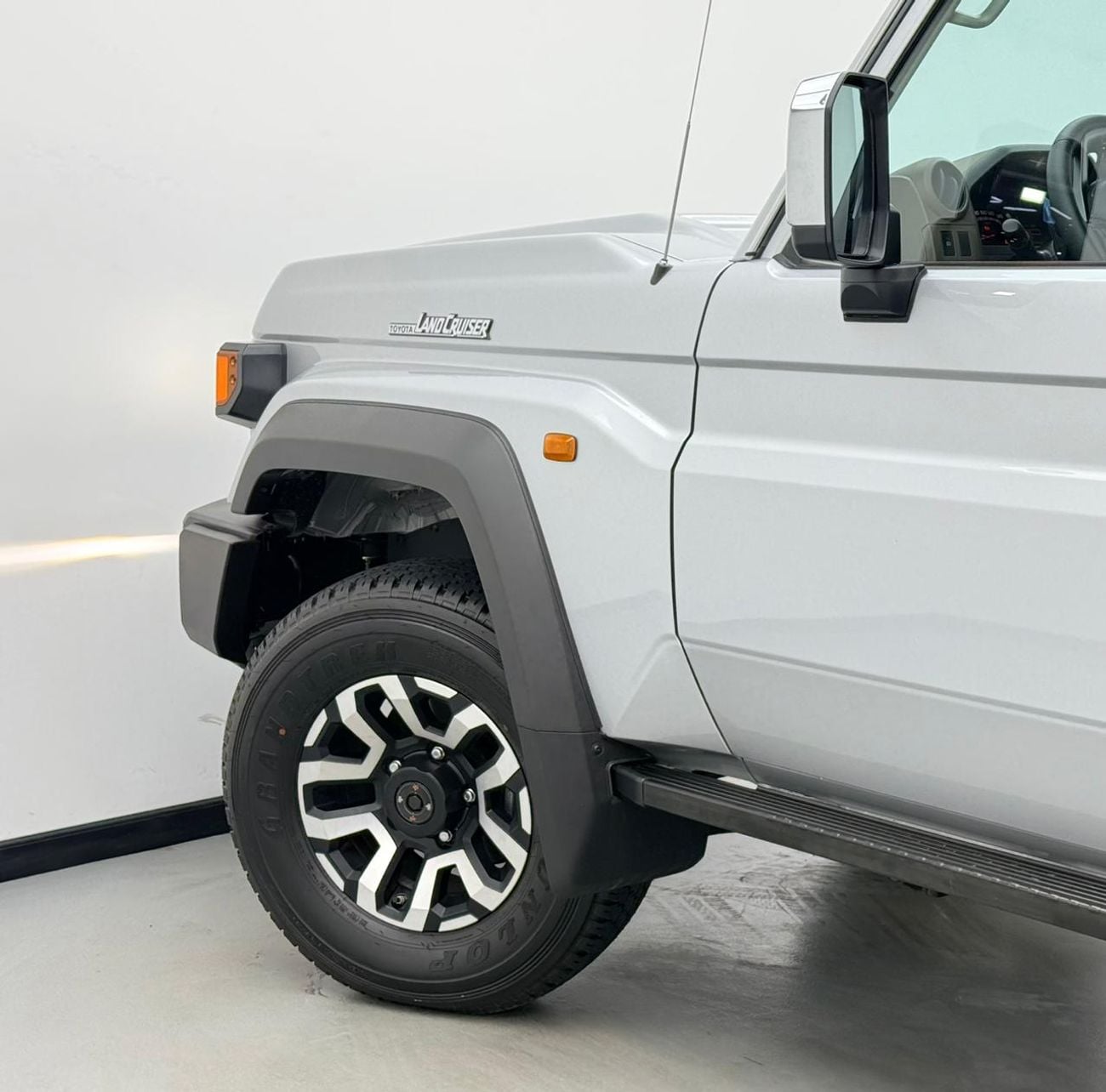 تويوتا لاند كروزر 70 2026 Toyota Land Cruiser 70 Series, 2029 Toyota Warranty, Delivery Kms, Fully Loaded, GCC