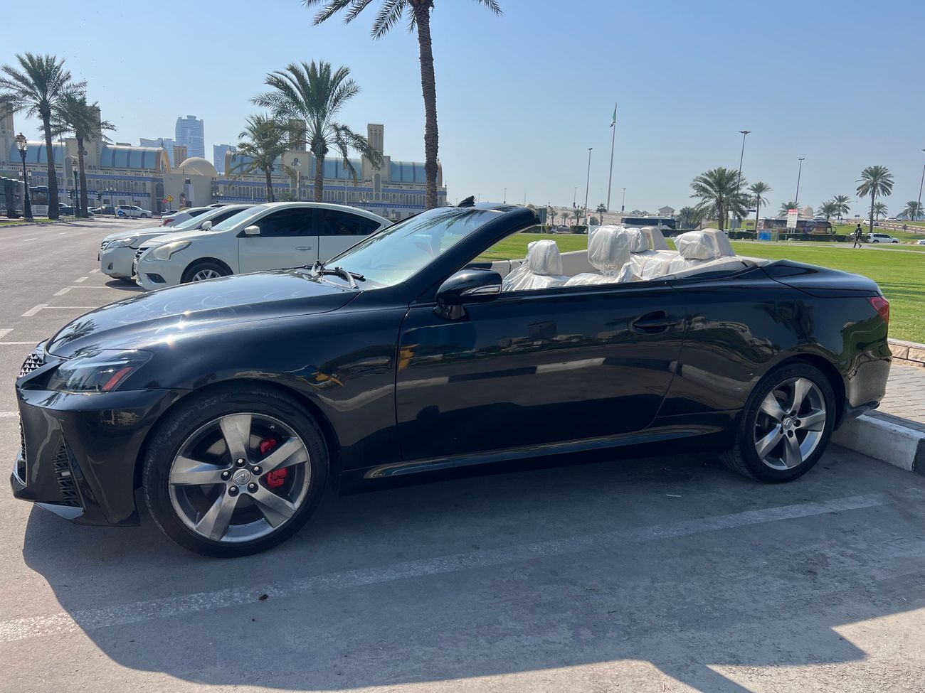 لكزس IS 250C 2010