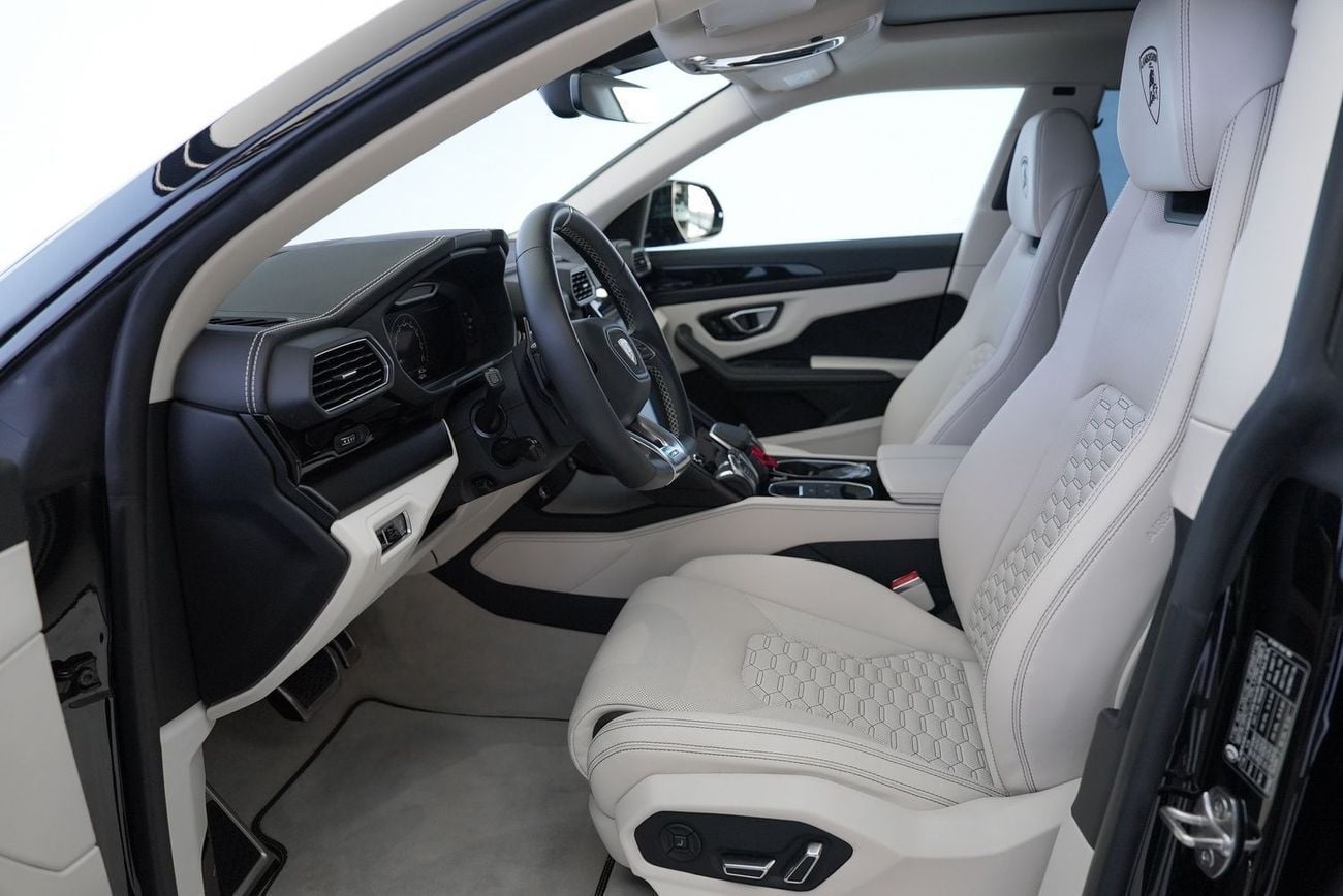 Lamborghini Urus STD 4.0T V8