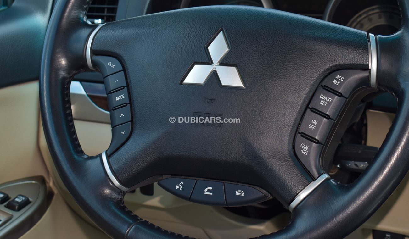 Mitsubishi Pajero GLS 3.5 L V6