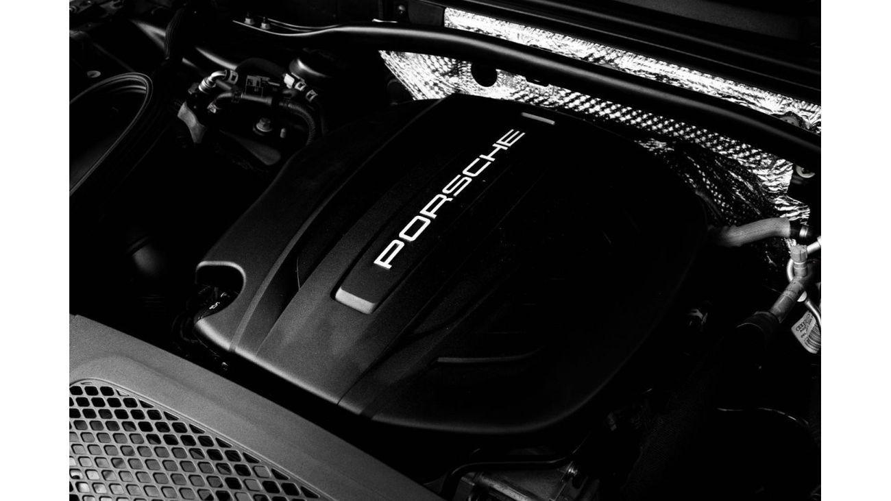 بورش ماكان | 4,602 P.M  | 0% Downpayment | Agency Maintained | Low Mileage!