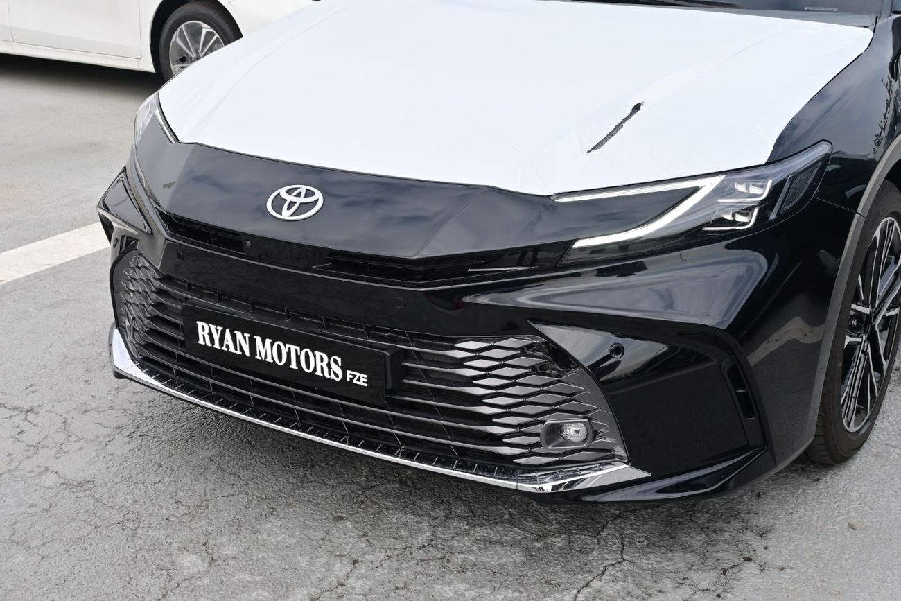تويوتا كامري Toyota Camry Limited 2.5L Hybrid GCC, Model 2025, Color Black