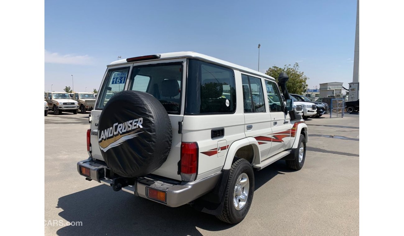 Toyota Land Cruiser VDJ76 V8 DIESEL FULL OPTION 2019 WINCH DIFF-LOCK