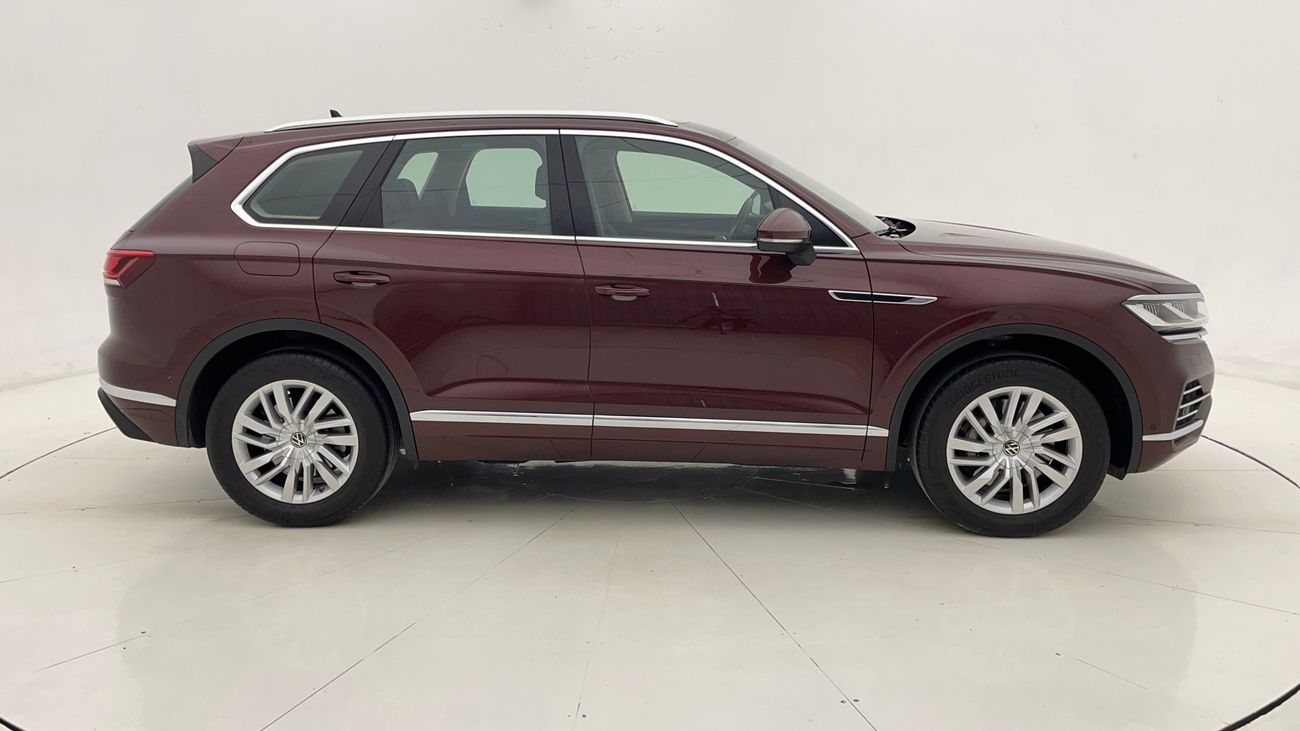 فولكس واجن طوارق HIGHLINE PLUS 3 | بدون دفعة مقدمة | اختبار القيادة في المنزل