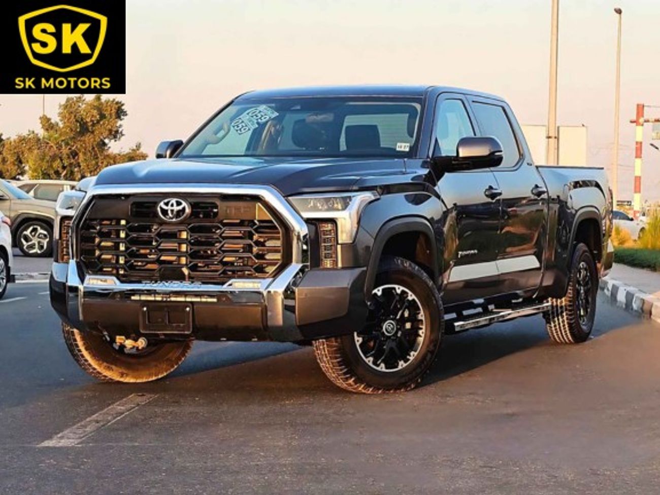 تويوتا تاندرا CREWMAX TRD SR5/ 4WD/ LOW MILEAGE/ ORG AIRBAG/ 2156 MONTHLY/ LOT# 9666