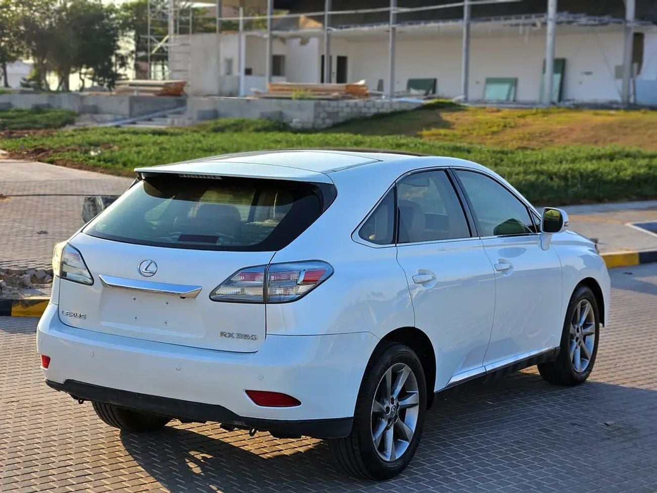 Lexus RX350 RX 350 Platinum | GCC Specs | Well Maintained Full Optiom Top Panoramic