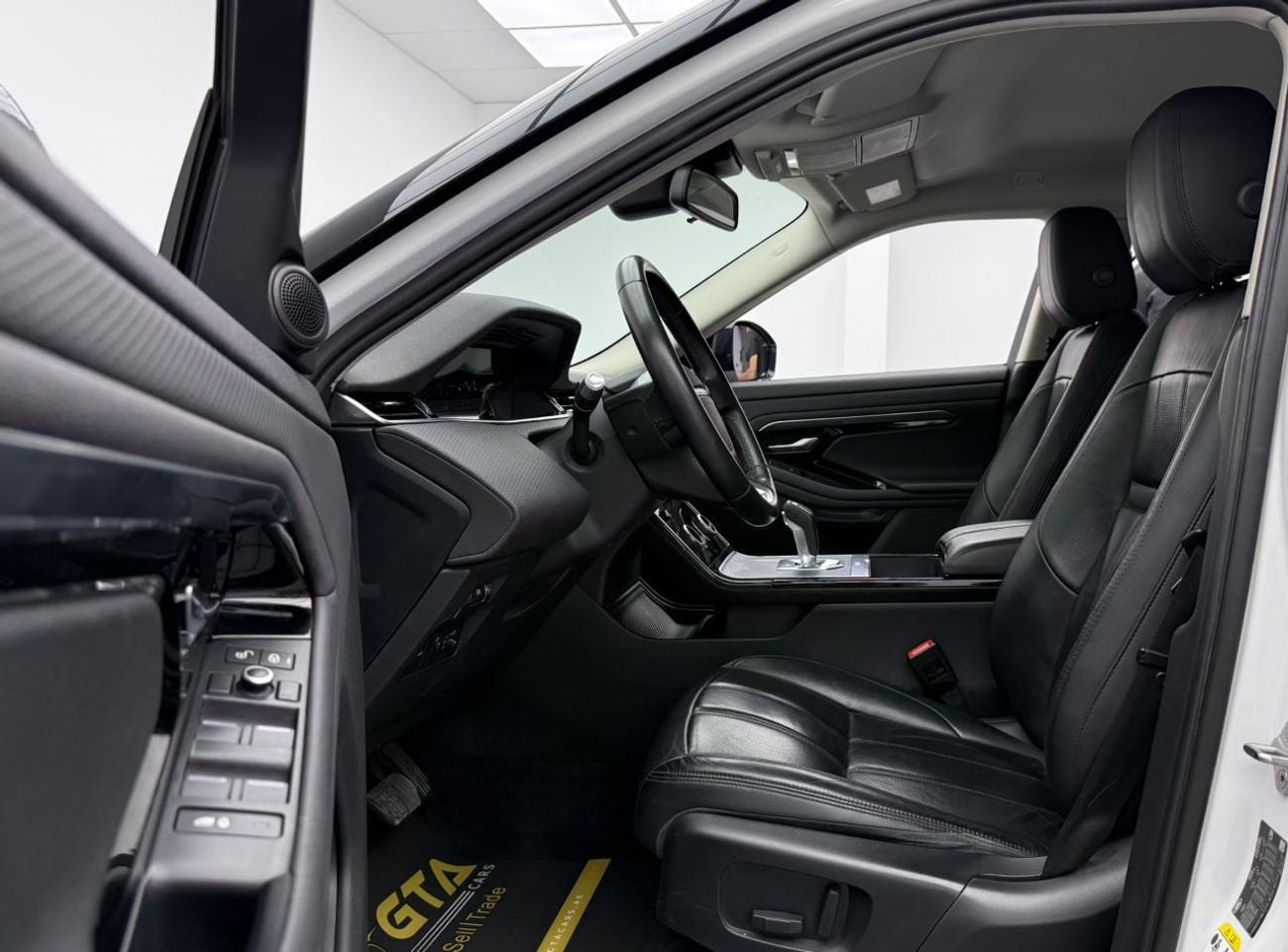 Land Rover Range Rover Evoque  2020 Range Rover Evoque P200, Warranty, Full Service History, Fully Loaded, Excellent Conditio