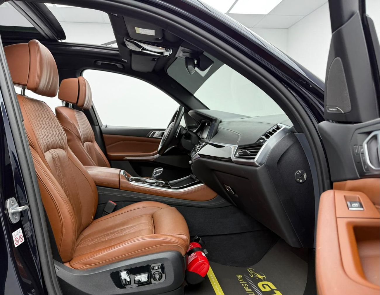 بي أم دبليو X5 50i M Sport 4.4L 2019 BMW X5 xDrive50i M-Sport, Warranty, Full BMW Service History, Fully Loaded, GC