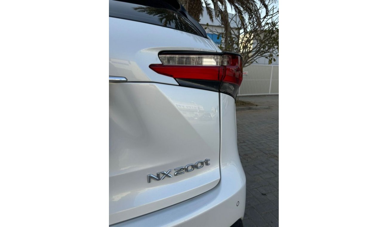 Lexus NX200t Platinum