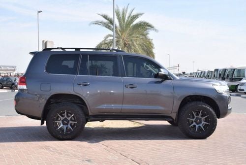 تويوتا لاند كروزر LC200 V8 Diesel 4.5L (Export Only)
