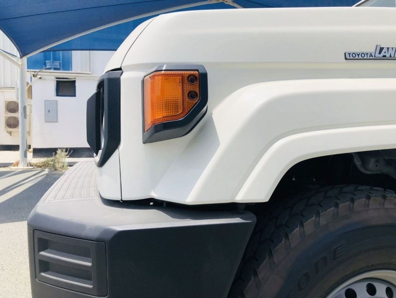 Toyota Land Cruiser Pick Up 79 V6 4.0L Petrol MY24 Brand New