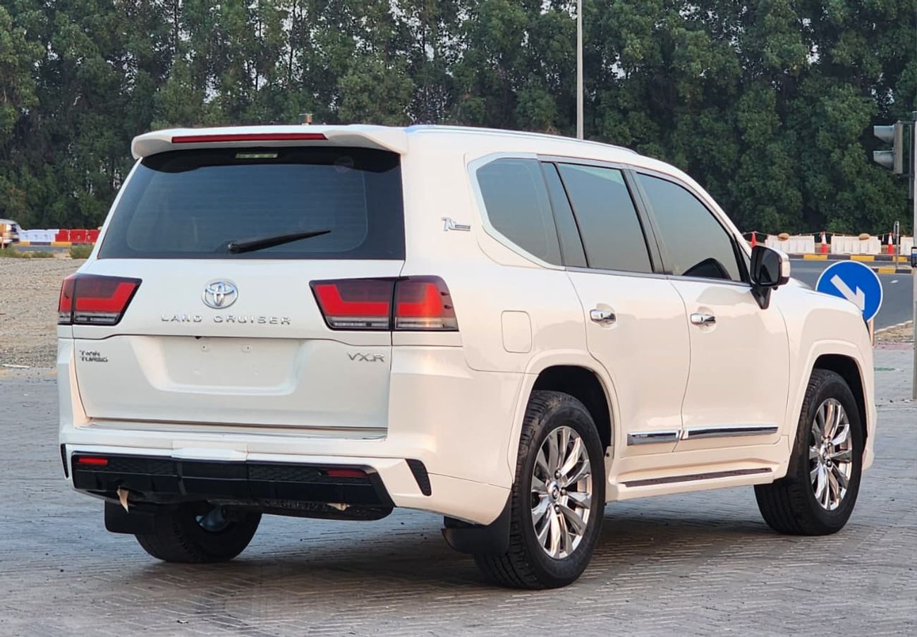 Toyota Land Cruiser VXR 5.7L 4WD UPGRADE 2024