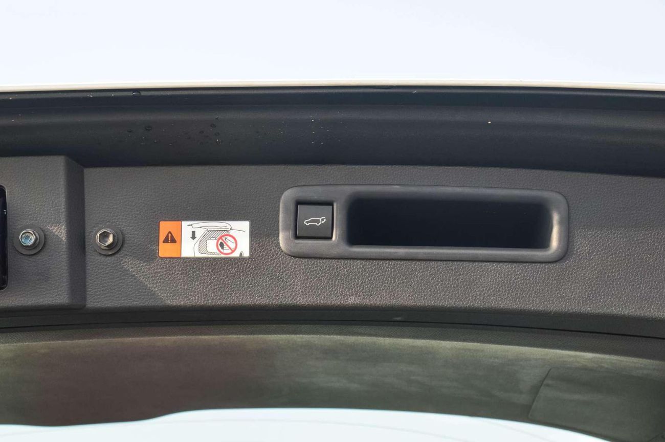 Toyota Highlander TOYOTA HIGHLANDER HYBRID LIMITED 2.5L AWD SUV 2025