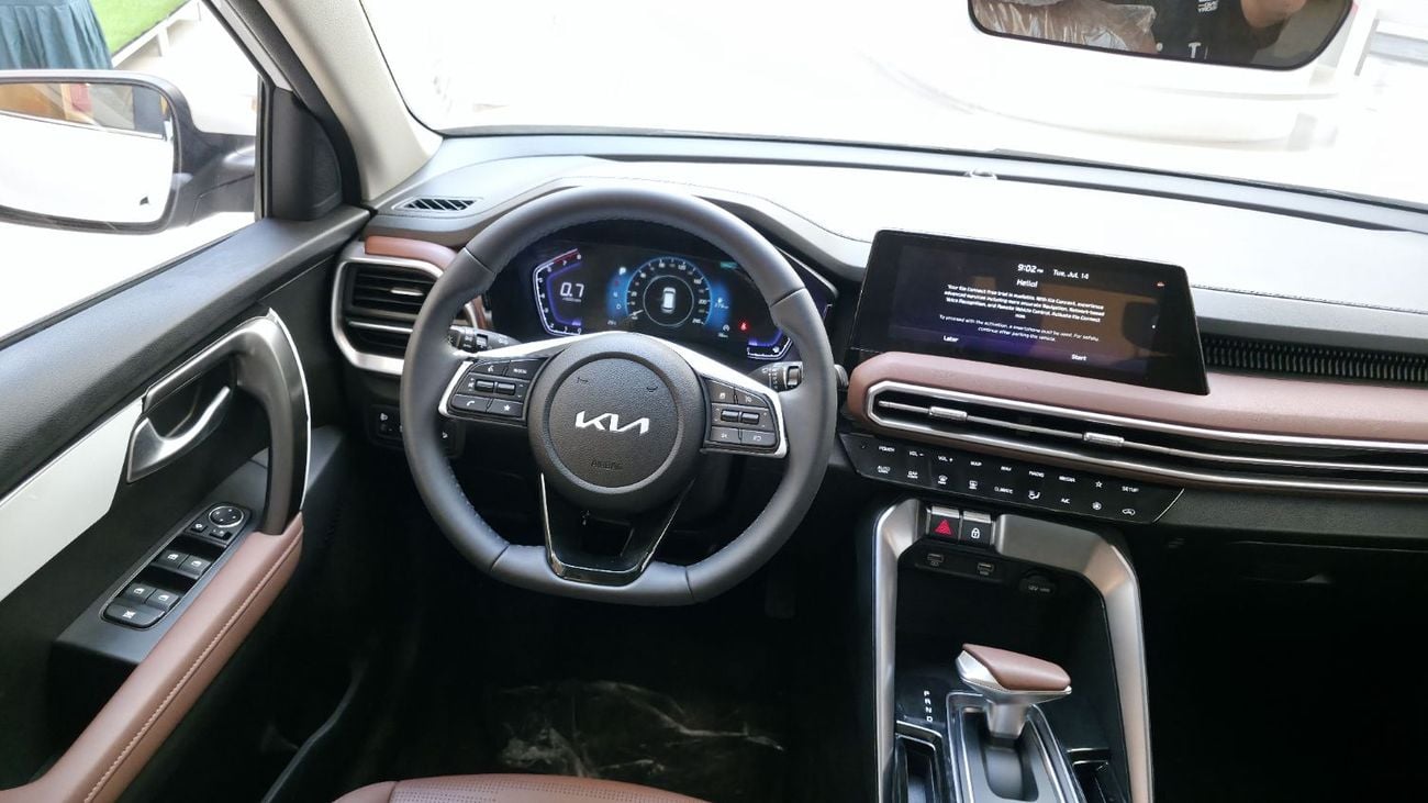 Kia Sportage LX KIA Sportage 2.0L / GCC / Panoramic Roof / 2025 / Export