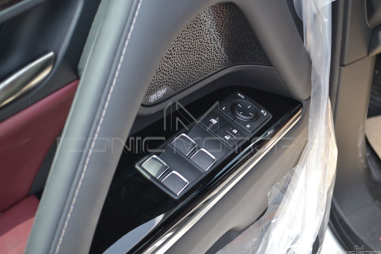 Lexus LX 700h Signature