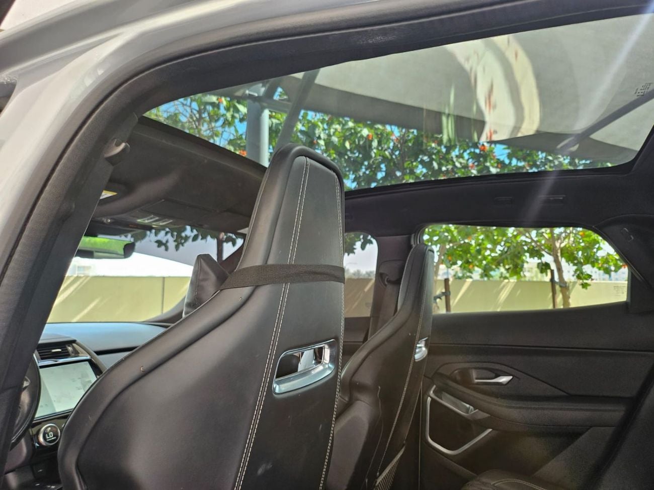 جاكوار E Pace R-DYNAMIC S P200