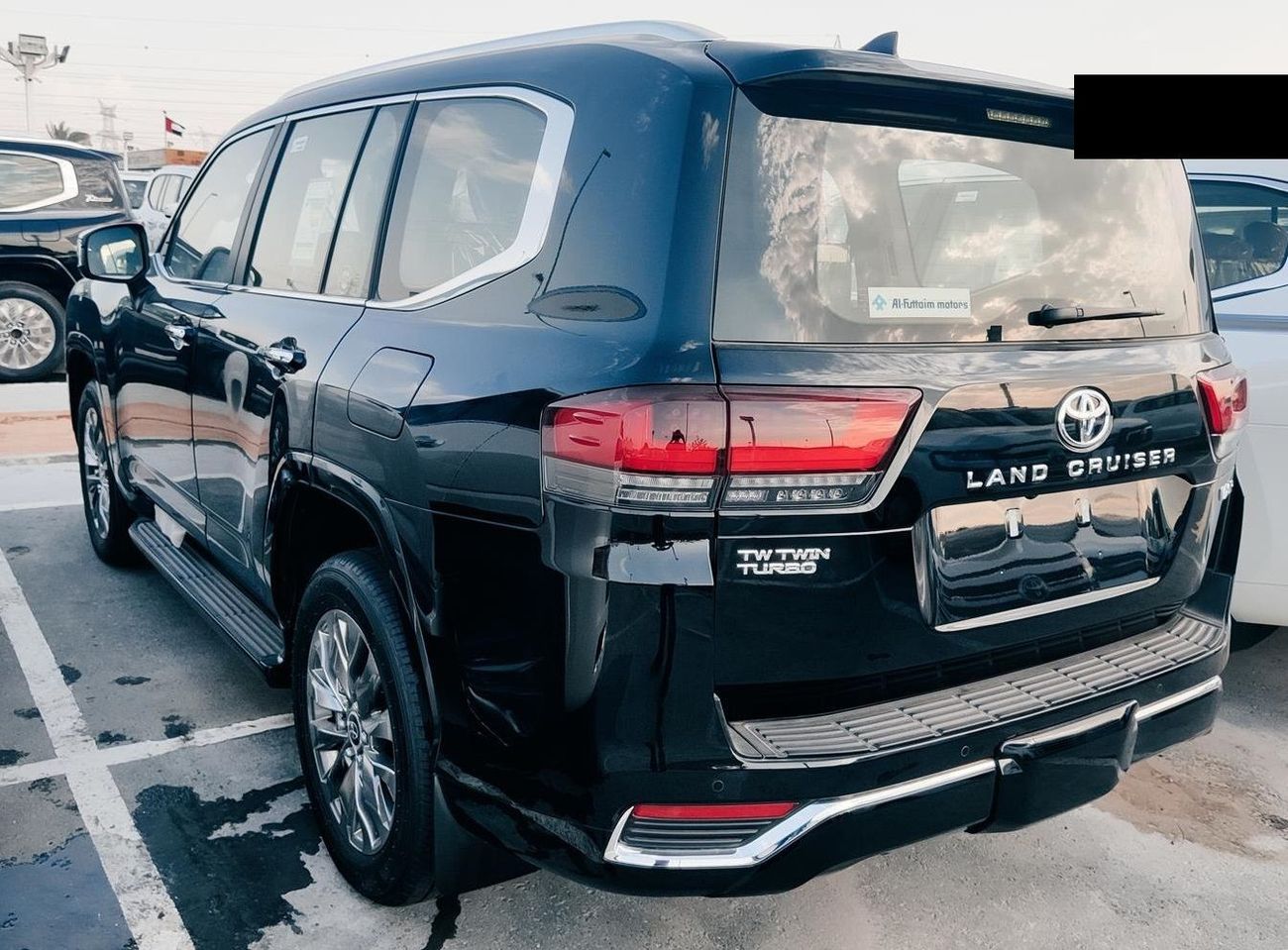 Toyota Land Cruiser VXR 3.5L Petrol Auto Black w Red - HQ0013